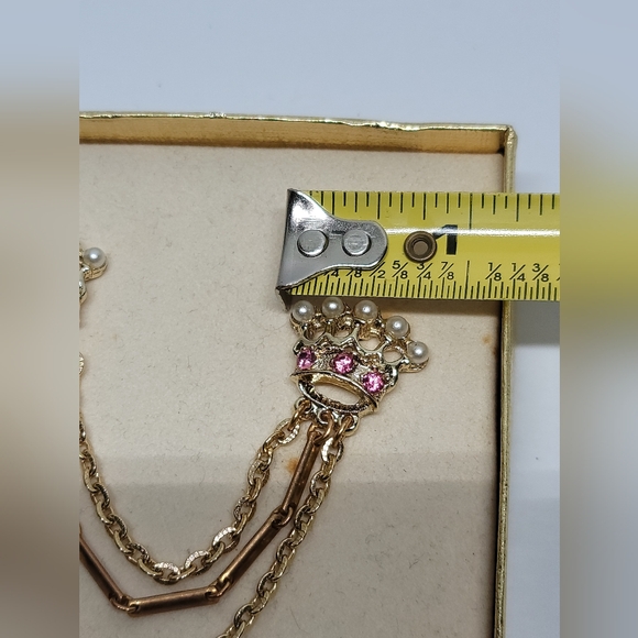 Double Crown Vintage Collar Pin, Pink Crowns Sparkly Perfect Condition - Picture 5 of 5